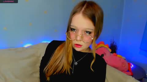 Snapshot of melmooon chatting on 02-21-25, 06:59 MelMooon online show from 02-21-25, 06:59