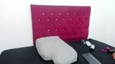 Snapshot of meloddy_megann chatting on 06-06-26, 08:57 Melody online show from 06-06-26, 08:57
