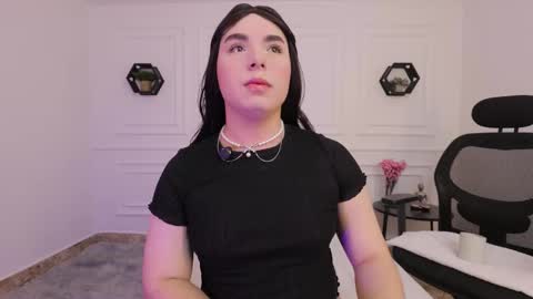 Snapshot of meloddysky chatting on 11-10-25, 07:13 Meloddy online show from 11-10-25, 07:13