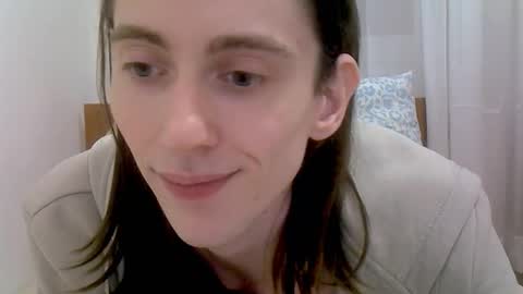 Snapshot of melody_gepards chatting on 02-04-26, 06:47 Melody online show from 02-04-26, 06:47