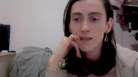 Snapshot of melody_gepards chatting on 02-14-26, 06:37 Melody online show from 02-14-26, 06:37