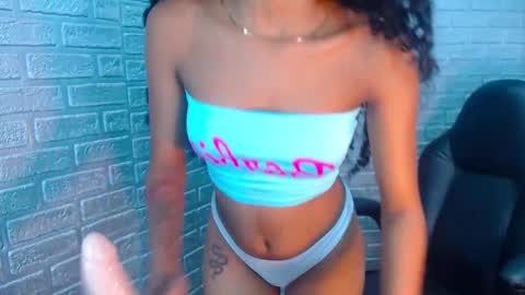 Snapshot of melody_stan chatting on 02-08-25, 02:49 I AM MELODY online show from 02-08-25, 02:49