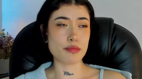 Snapshot of melody_suarez chatting on 01-05-25, 11:33 MELODY online show from 01-05-25, 11:33