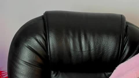 Snapshot of melody_suarez chatting on 02-04-25, 10:34 MELODY online show from 02-04-25, 10:34