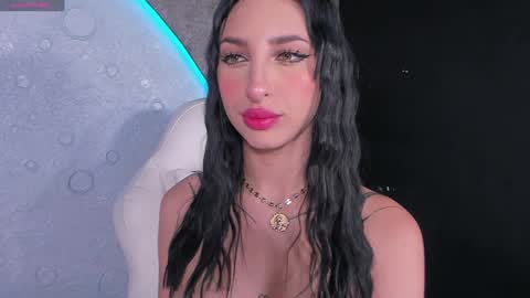 Snapshot of melodyadamss chatting on 01-05-25, 12:20 Melody or Val  online show from 01-05-25, 12:20