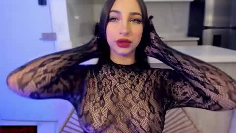 Snapshot of melodyadamss chatting on 10-19-25, 03:29 Melody or Val  online show from 10-19-25, 03:29