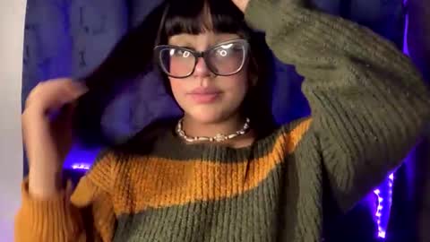 Snapshot of melodydreams1520 chatting on 10-27-25, 08:18 melodydreams1520 online show from 10-27-25, 08:18