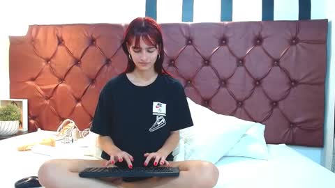 Snapshot of melodymansson chatting on 03-07-25, 05:06 Luisa Castro online show from 03-07-25, 05:06