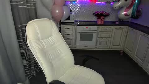 Kaylie online show from 01-20-25, 06:42