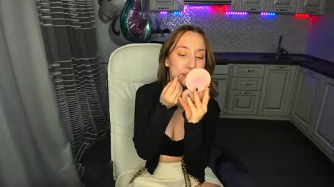 Kaylie online show from 02-04-25, 04:05