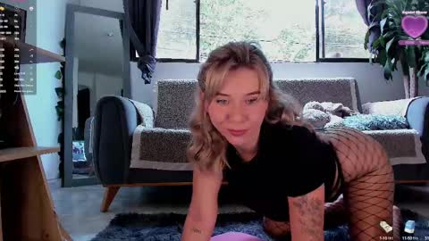 sophia online show from 02-20-25, 07:08