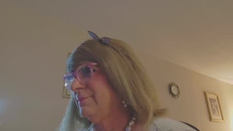 Melody online show from 09-10-25, 03:45