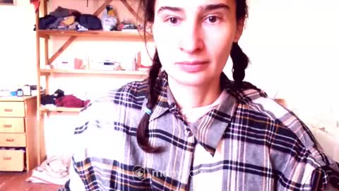 Yummygirl online show from 01-01-25, 09:17