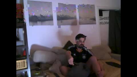 Snapshot of menace2dennis chatting on 05-22-26, 07:19 Dennis2Menace online show from 05-22-26, 07:19