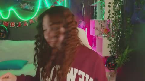 Mencialo online show from 10-31-25, 01:50