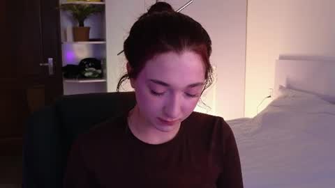 Mencialo online show from 06-15-26, 02:36