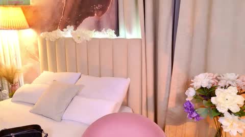 your kitty Amanda online show from 09-11-25, 05:57