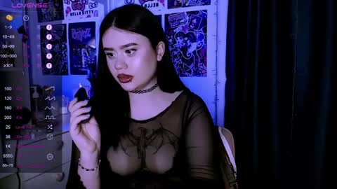 Snapshot of meow_marie chatting on 06-11-26, 12:32 meow marie online show from 06-11-26, 12:32
