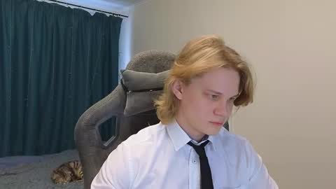 Mickey online show from 02-13-25, 04:54