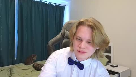 Mickey online show from 02-27-25, 04:41