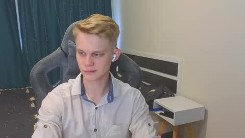 Mickey online show from 11-12-25, 05:08