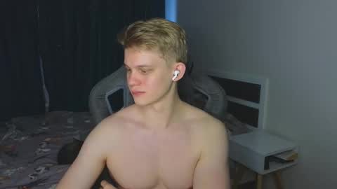 Mickey online show from 02-11-26, 03:44