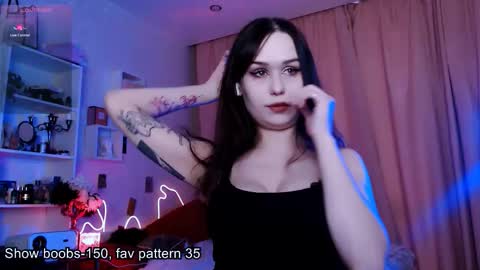 Snapshot of meow_on_da_cam chatting on 03-12-26, 01:17 meow_on_da_cam online show from 03-12-26, 01:17