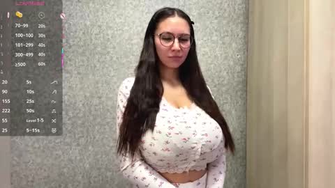 Snapshot of meowgirlye chatting on 02-09-26, 11:14 Mona online show from 02-09-26, 11:14