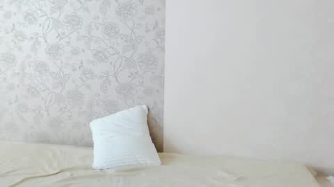 Snapshot of meowroslava chatting on 03-07-25, 01:18 meowroslava online show from 03-07-25, 01:18