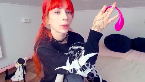 meowroslava online show from 12-17-25, 11:05