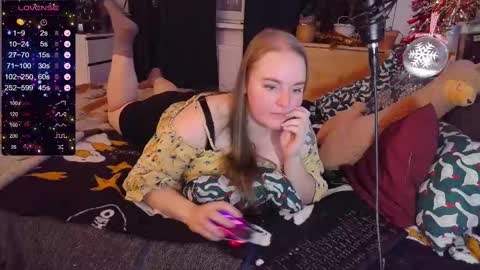 Snapshot of meowut chatting on 02-10-25, 05:14 Mary online show from 02-10-25, 05:14