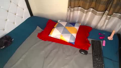 Snapshot of mercyamo chatting on 10-16-25, 02:34 mercyamo online show from 10-16-25, 02:34