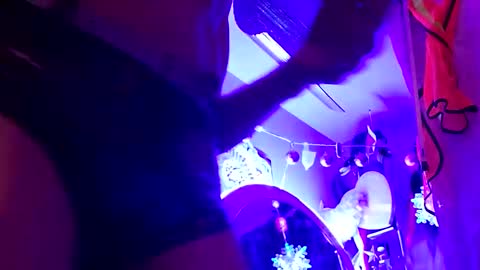 Snapshot of merelyalover chatting on 02-10-25, 12:52 gurlnips online show from 02-10-25, 12:52