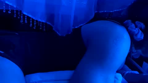 Snapshot of merelyalover chatting on 10-30-25, 02:18 gurlnips online show from 10-30-25, 02:18