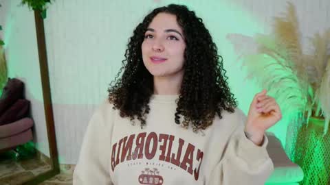 Merida Bell online show from 09-17-25, 03:41