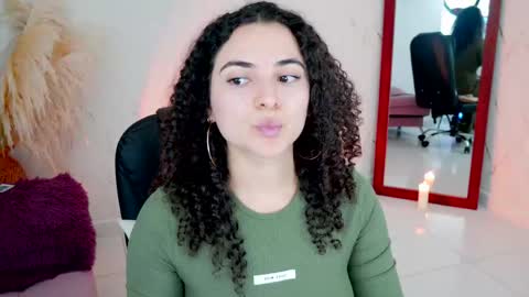 Snapshot of merida_bell18 chatting on 04-26-26, 08:39 Merida Bell online show from 04-26-26, 08:39