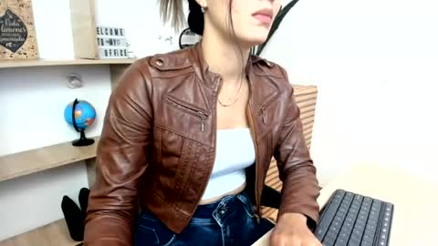 Merlina online show from 07-16-26, 08:04