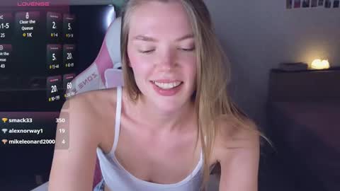 Snapshot of merry_dancers_ chatting on 12-27-24, 05:37 Susan online show from 12-27-24, 05:37