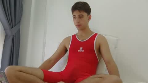 Snapshot of merry_mark chatting on 06-20-26, 02:47 Mark online show from 06-20-26, 02:47