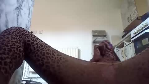 Alexismerton online show from 01-21-25, 02:48