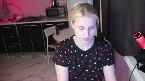 Snapshot of mertyxxx chatting on 02-13-26, 10:17 Merty online show from 02-13-26, 10:17