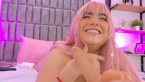 Mery Stone online show from 05-20-26, 04:07