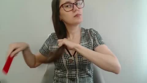 Jessica online show from 10-15-25, 09:42