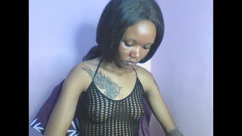 Snapshot of messyluna chatting on 05-12-26, 09:34 meggy and bree online show from 05-12-26, 09:34