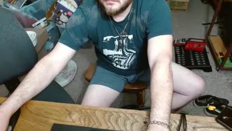 Snapshot of metalsharkk chatting on 01-28-25, 12:00 metalsharkk online show from 01-28-25, 12:00