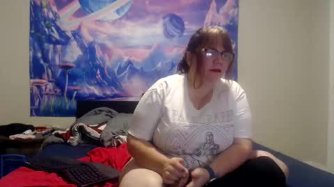 Mommy Jaxx online show from 12-17-24, 04:23