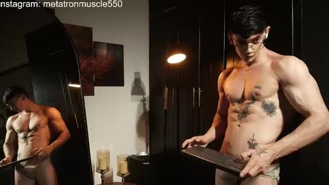 Snapshot of metatron_muscle chatting on 04-25-26, 12:13 Dany online show from 04-25-26, 12:13