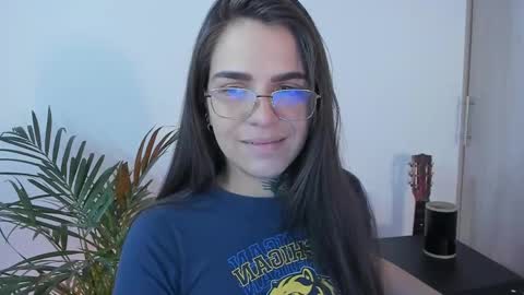 Snapshot of meurief chatting on 04-21-26, 04:34 Meurif online show from 04-21-26, 04:34