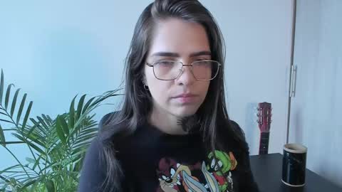 Snapshot of meurief chatting on 05-02-26, 01:38 Meurif online show from 05-02-26, 01:38