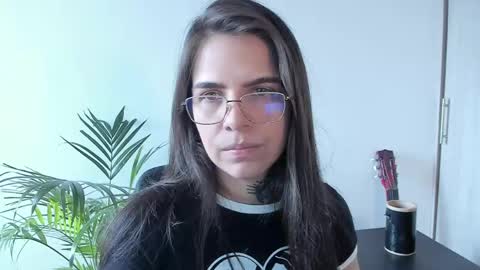 Snapshot of meurief chatting on 06-03-26, 02:44 Meurif online show from 06-03-26, 02:44